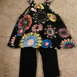 Adorable outfit - Sun top with cropped leggings